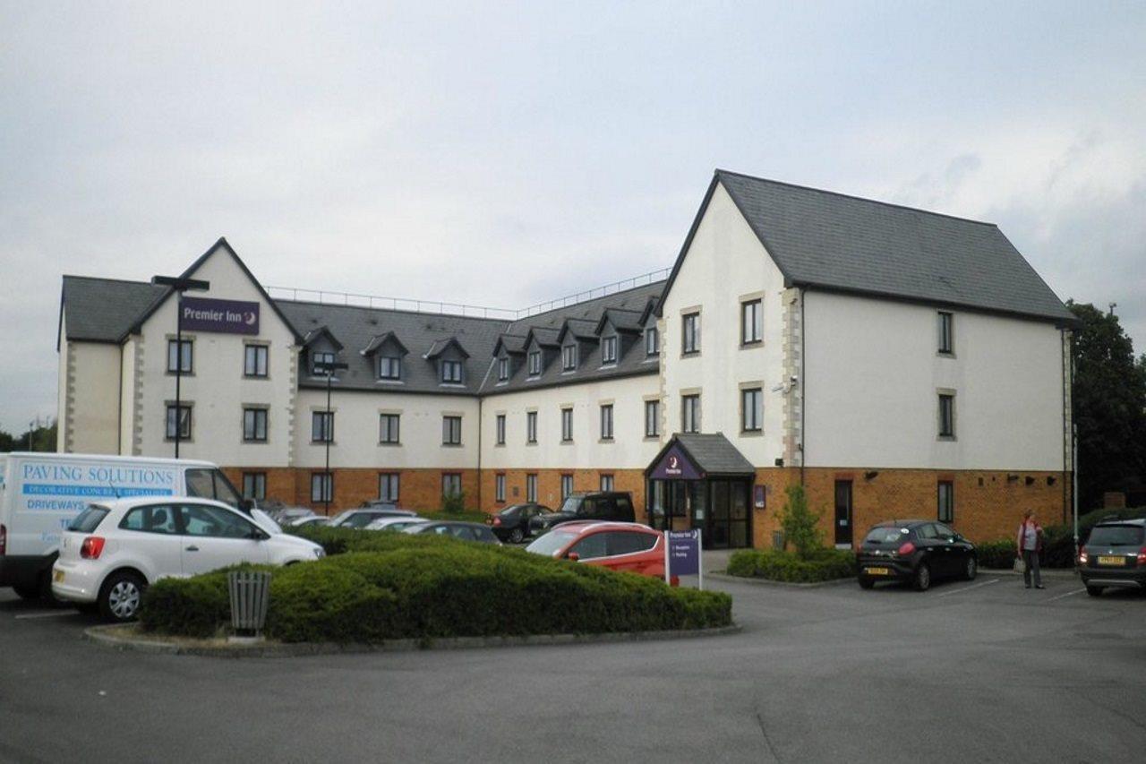 Premier Inn Глостер Экстерьер фото