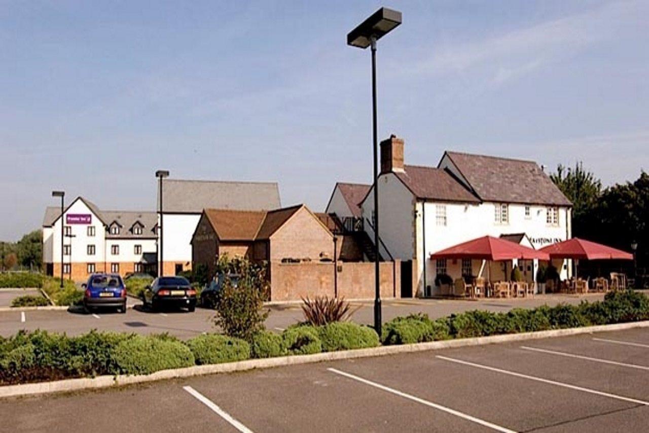 Premier Inn Глостер Экстерьер фото