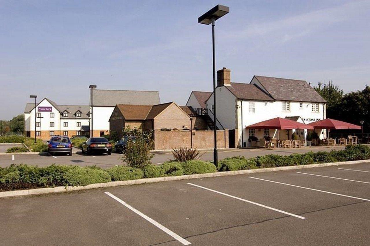 Premier Inn Глостер Экстерьер фото