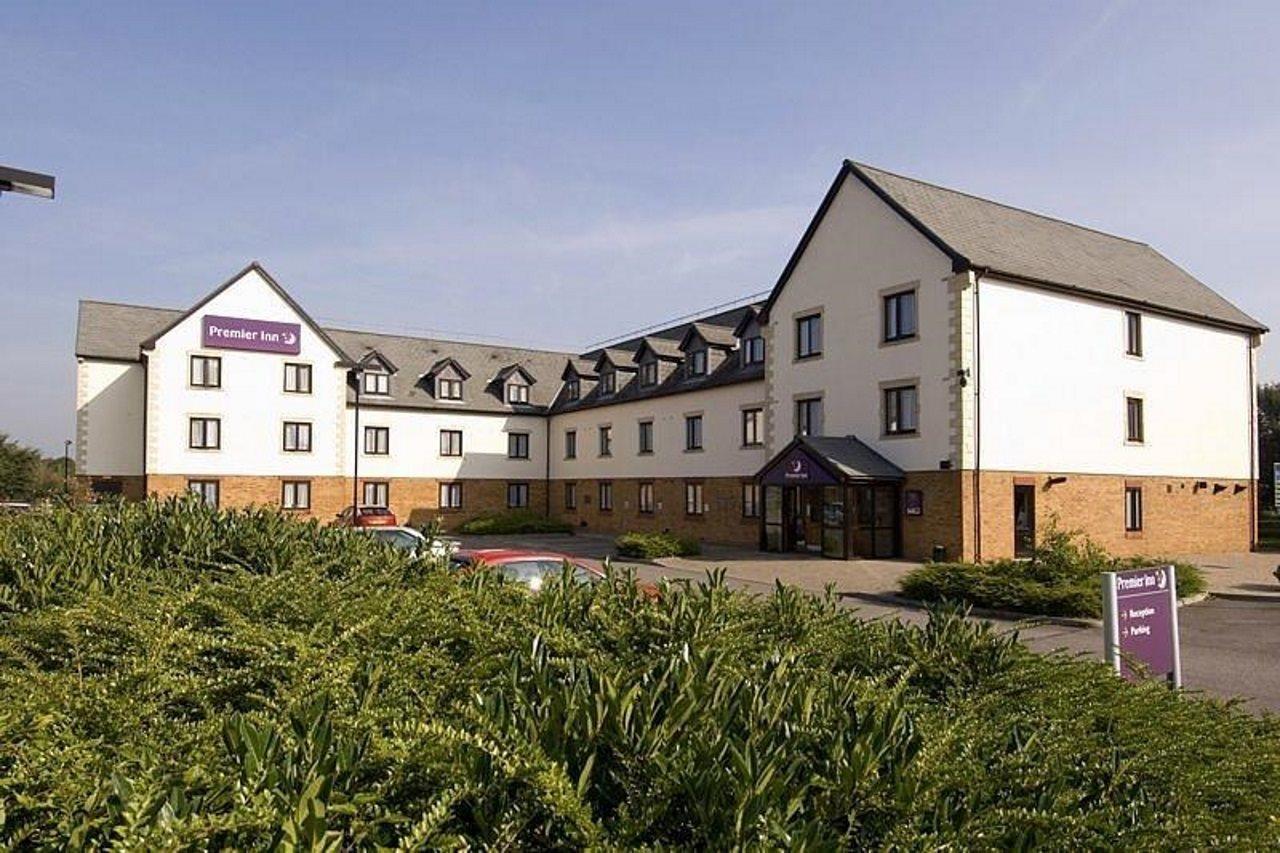 Premier Inn Глостер Экстерьер фото